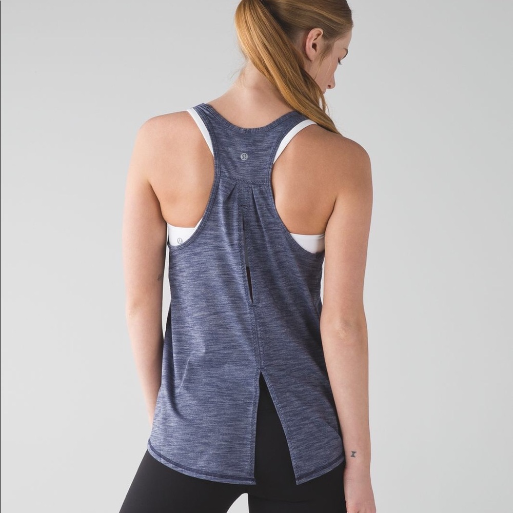 EUC lululemon salute the sun tank size 4